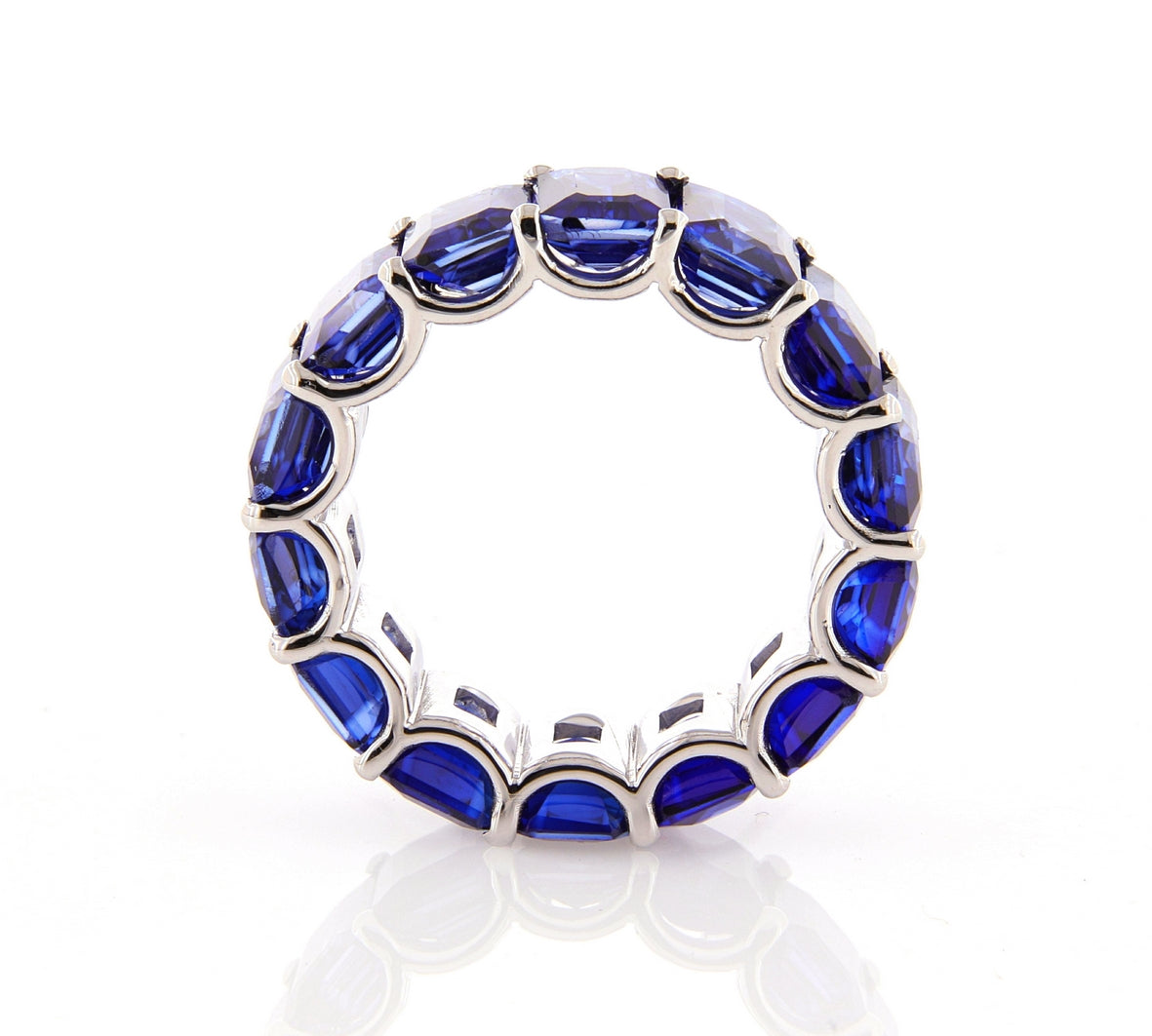Dipinto White Gold Ring w/ Blue Sapphire