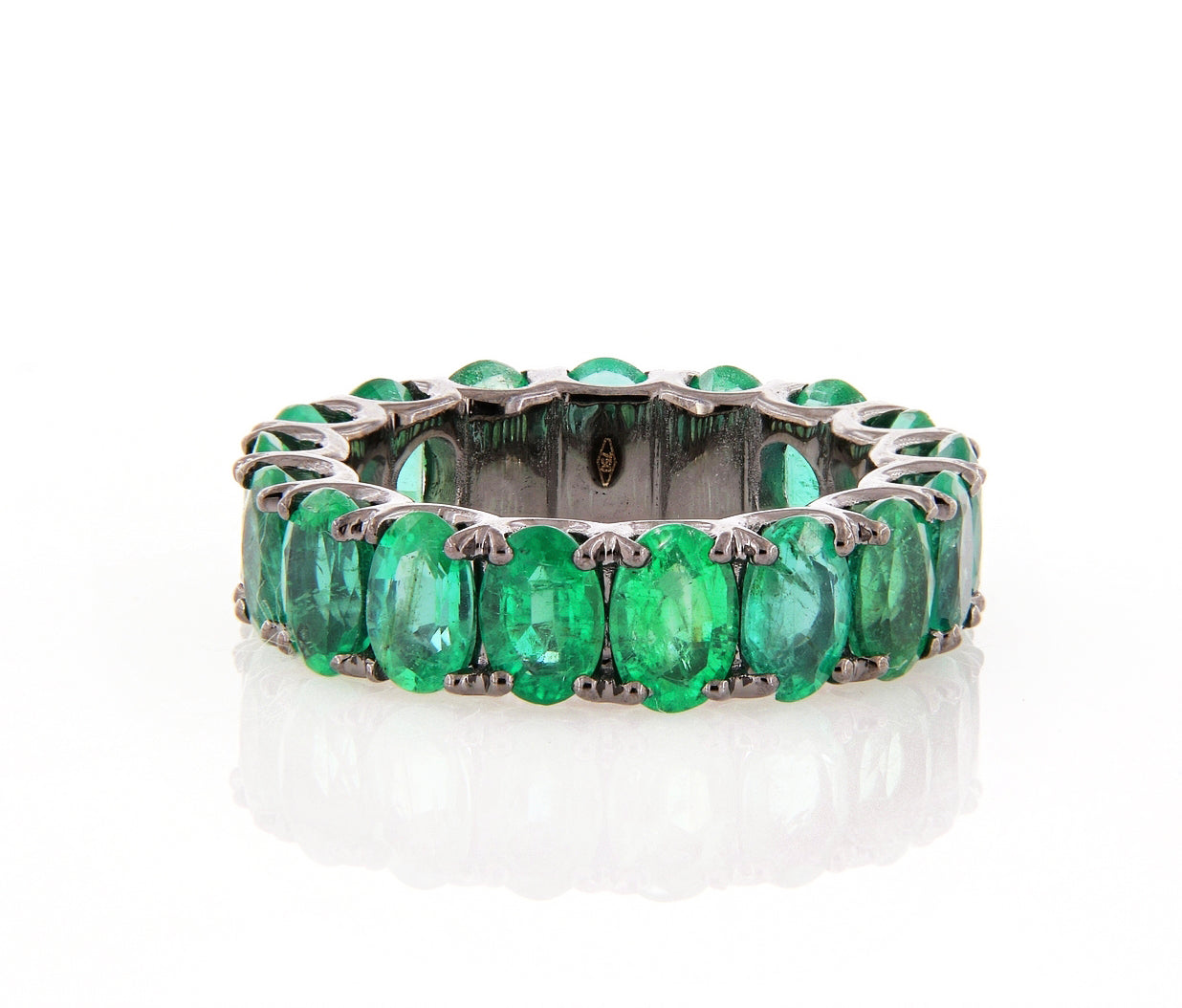 Dipinto Grey Rodium White Gold Ring w/ Emerald