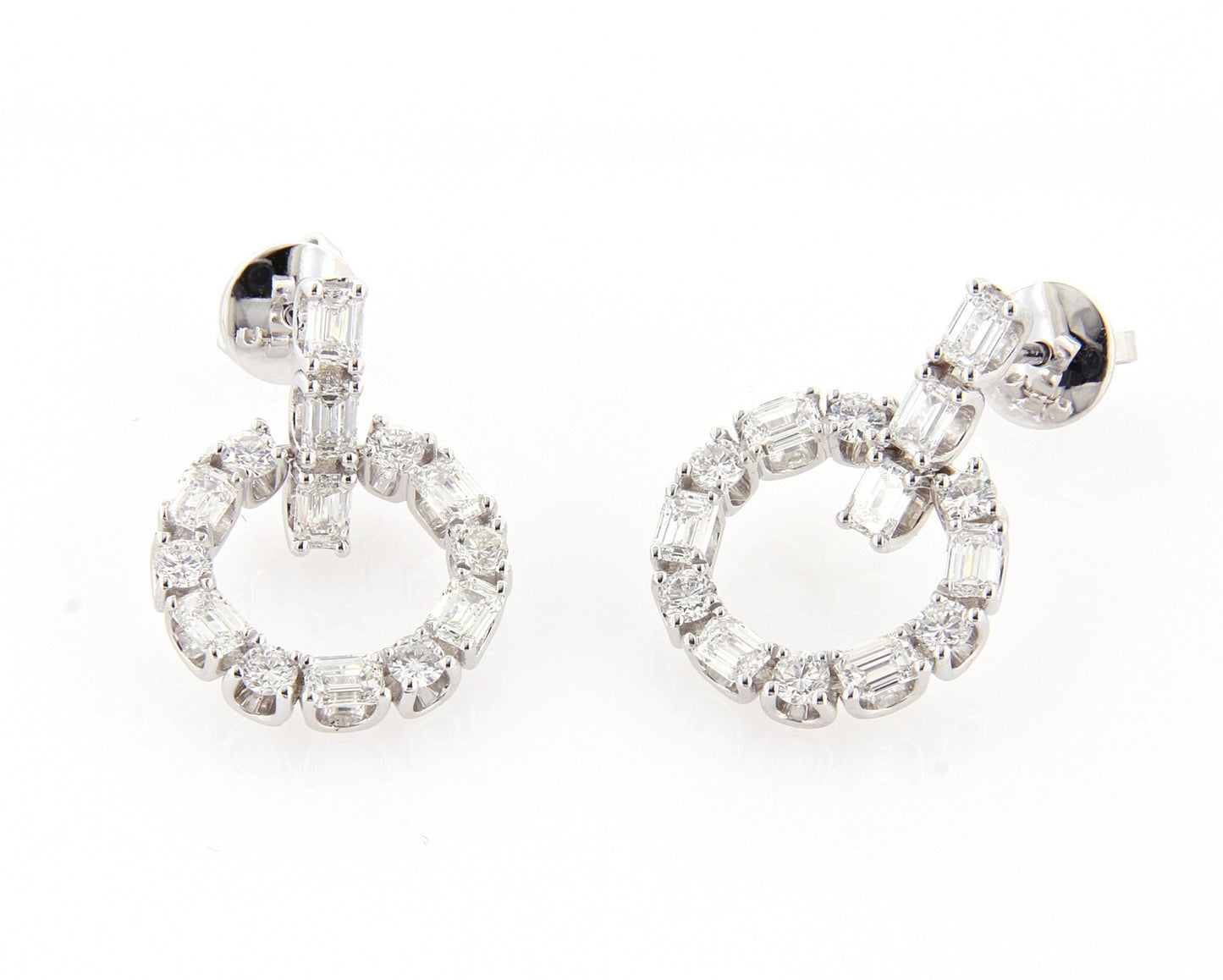 Perfezione White Gold Alternated Earrings w/ White Diamond