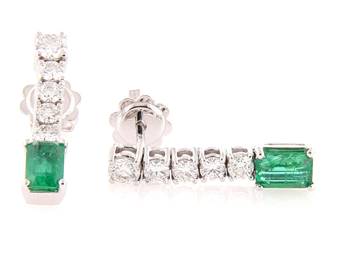 Perfezione White Gold Earrings w/ White Diamond and Emerald